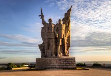 千万别错过海南这一角!在这听浪吟观日出日落