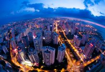 海口为啥“朋友遍世界”?因为在雨中都这么美!