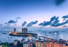 开放迈大步:海南“全域性”开展自贸试验区建设