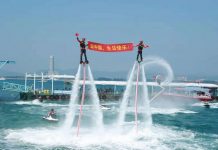 祖国69岁生日快乐!三亚蜈支洲岛花式送祝福