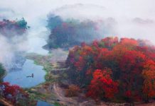 快看,漓江上熊熊燃烧的秋日火焰