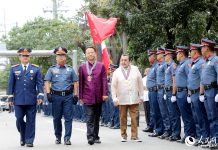 中国驻菲律宾使馆向马尼拉市捐赠电动警摩