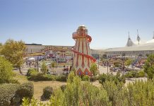 假日新选择:价值4000万英镑的泳池综合游乐场