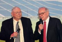 巴菲特95岁老搭档点赞中国:中国提供的机会多于美