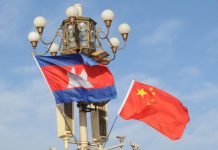 打造新时代中柬命运共同体:机遇与挑战并存