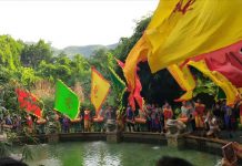 2019海南保亭嬉水节:七仙取圣水 祈福送安康