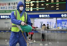 海外各国“抗疫”招法频出 伊朗临时释放5.4万名囚犯