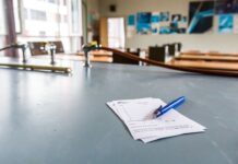 【新增651例】比利时26个市镇的疫情严峻,学校可能受影响