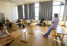 今天开学,哪些情况孩子可以不用返校?