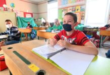 【新增550例】70名医生联名呼吁:不要让孩子和老师戴口罩了!