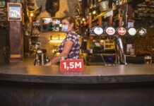 【新增3577例】专家说:关酒吧咖啡为时已晚,首都疫情仍会恶化