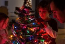 【商店12月1日开门】餐馆再关两个月!