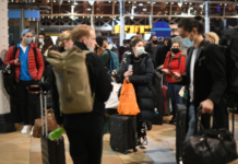 英国变异新冠病毒失控,传播速度增加70%丨国际热点速递