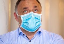 【入境比利时】专家呼吁:是时候要求提供新冠阴性检测单了!