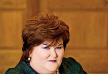 【减肥7次都失败】比利时前卫生部长首次回应自己的“身材和体重”