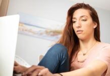 【免费教育不便宜?】在比利时读大学,一年得要多少钱?