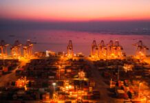 广西北部湾港:建设海铁联运生态智慧码头