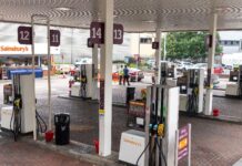 英国数千加油站无油