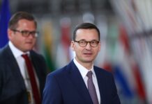 观天下·欧盟波兰关系 | 波兰会成为下一个“脱欧”国家吗?