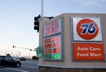 美国联合多国释放原油储备 国际油价缘何不跌反涨