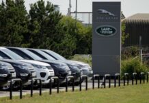 芯片短缺 英国10月汽车产量创65年来新低