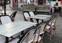 比利时新冠住院人数升至上次“封城”前水平