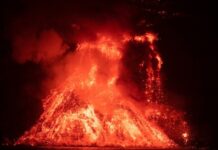 西班牙火山岛:地震越发强 游客争相来