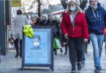 世卫组织:奥密克戎和德尔塔毒株可能导致全球新冠病例“海啸”般激增