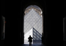 “同一个世界”国际儿童艺术展亮相巴黎