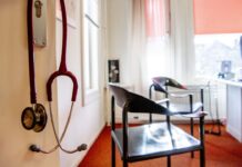 【新增2万7】反对疫苗 比利时15名医生被停职”处分“