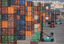 “一带一路”故事丨一位“老码头”见证希腊比雷埃夫斯港新生