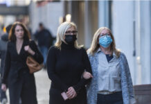 英国将对完成新冠疫苗接种者取消入境检测要求