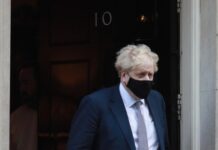 党内疑虑加重 英首相“苦等”派对丑闻调查结果