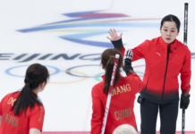 北京冬奥会·冰壶 | 再次变阵,中国女子冰壶队不敌俄罗斯奥委会队