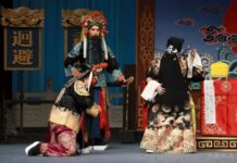 从大舞台到直播间:一名京剧演员的“方寸”舞台