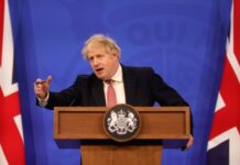 英国首相、财相因“聚会门”领罚单