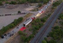 美国得州货车惨案死亡人数升至51人 2人遭起诉