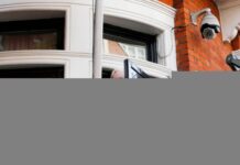 英国内政大臣批准将阿桑奇引渡至美国