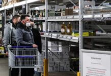 食用油短缺 德国一酒吧用啤酒换葵花籽油