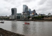 英国政府宣布减税等经济刺激措施