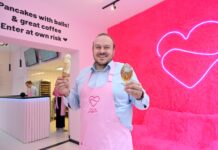 【趣闻】安特新开华夫饼屋推”性器官形状“饼干 引热议