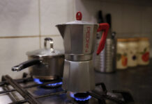 新闻分析 | 赴欧液化天然气船只缘何流浪海上