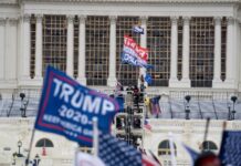 美国国会骚乱调查委员会决定传唤特朗普