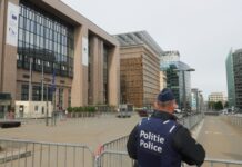 警察遇袭身亡 比利时启动恐袭调查