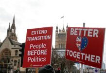 最新民调显示过半受访者认为英国“脱欧”是错误的