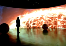 科幻小说《三体》动画版首播 刘慈欣感慨“宇宙很大”