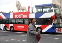 英国宣布10万名新生儿全基因组测序计划 引发伦理担忧