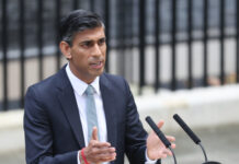 英国人数学真差吗?首相为何要“鸡娃”到18岁