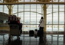 美联邦航空局初步审查显示“误删文件”致大范围停飞