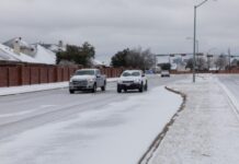 供应链阻滞拖累英美车市 去年销量跌至多年新低